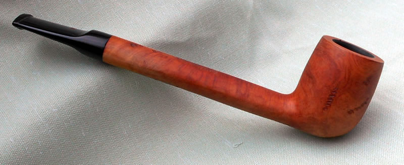 Lorenzo Canadian shape Spot-carved pipe